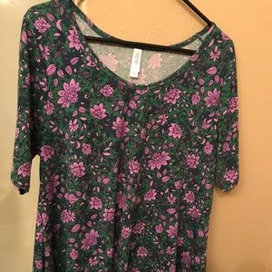 Lularoe Perfect T Large